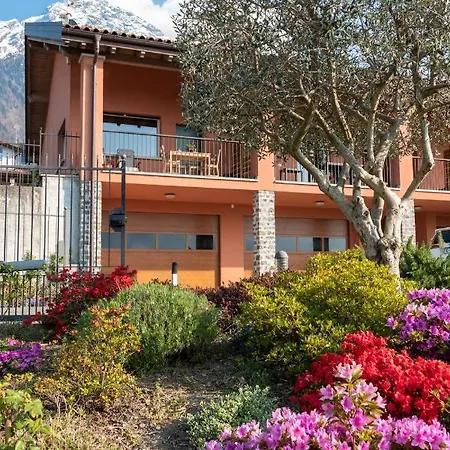 Villa Casa Zoe Colico Esterno foto